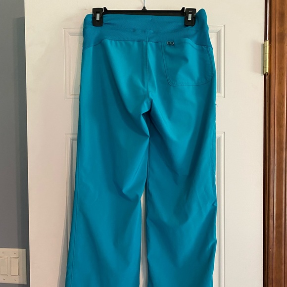 Infinity by Cherokee Turquoise Scrub Pant Size Petite Small - Picture 3 of 7